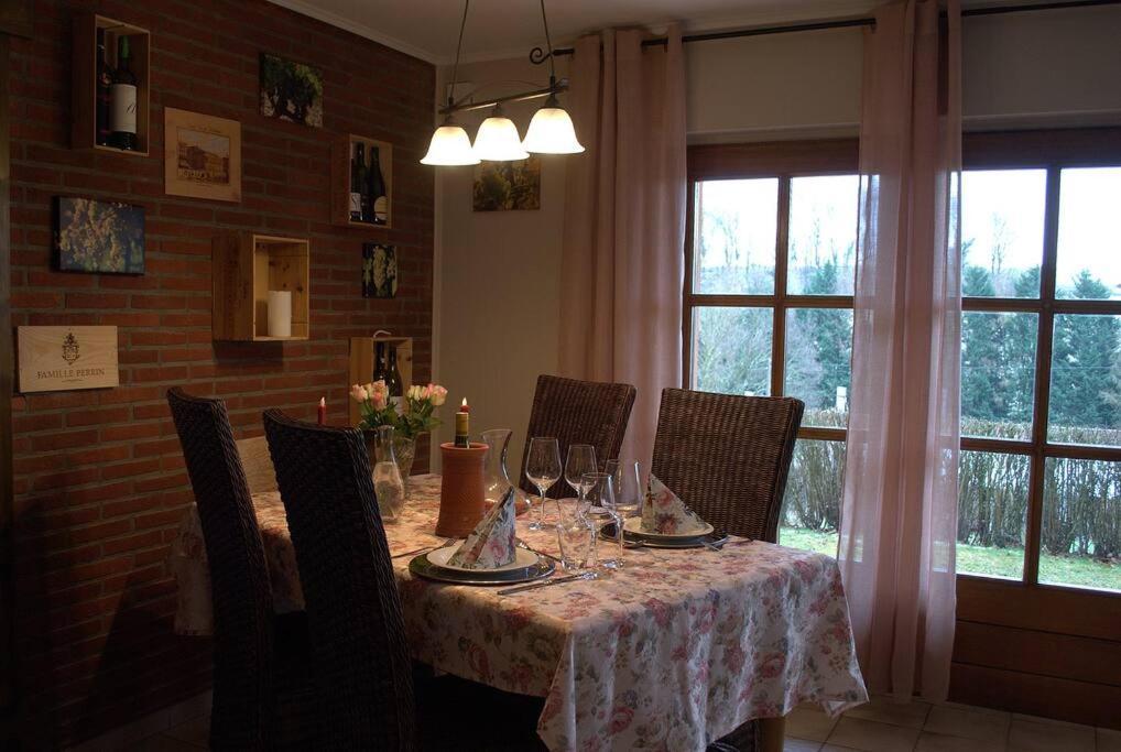 ロンツェンCasavitis Erholung Am Weinbergアパートメント エクステリア 写真
